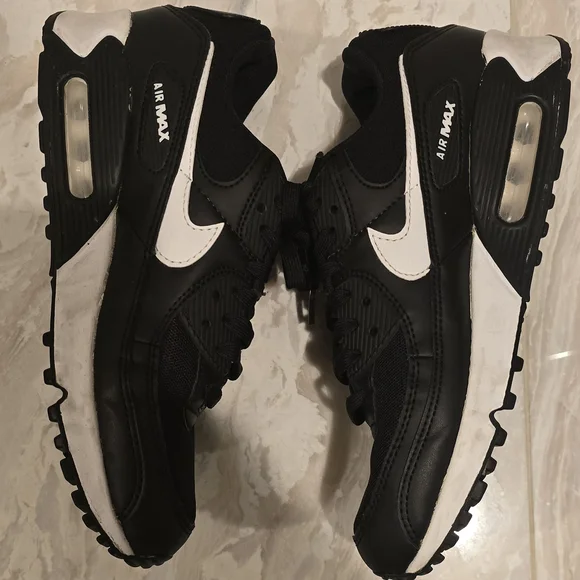 Nike Air Max Black & White Sneakers - Picture 6 of 12